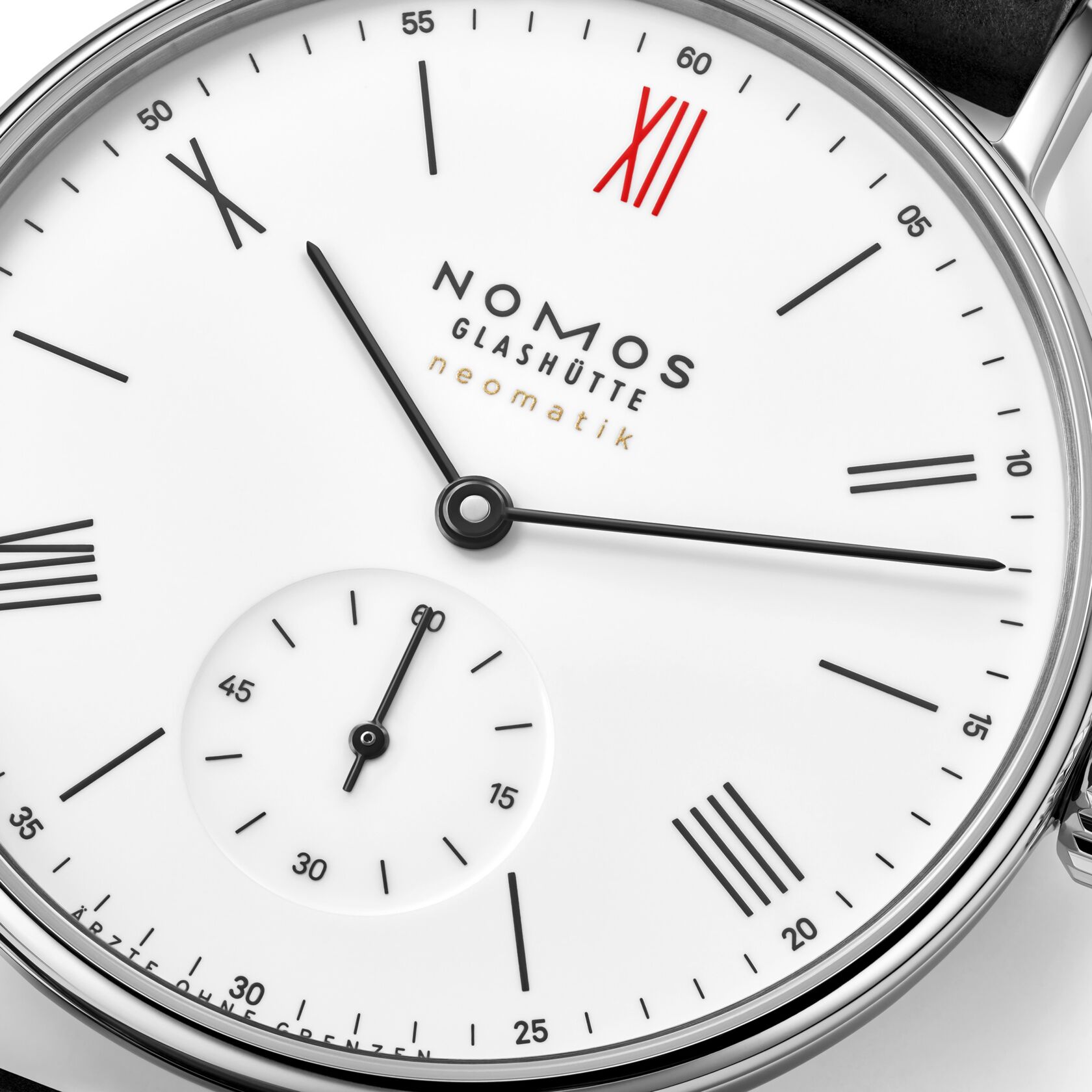 04_NOMOSGlashuette_0282_S2_Ludwig_neomatik_AoG_3543x2362px